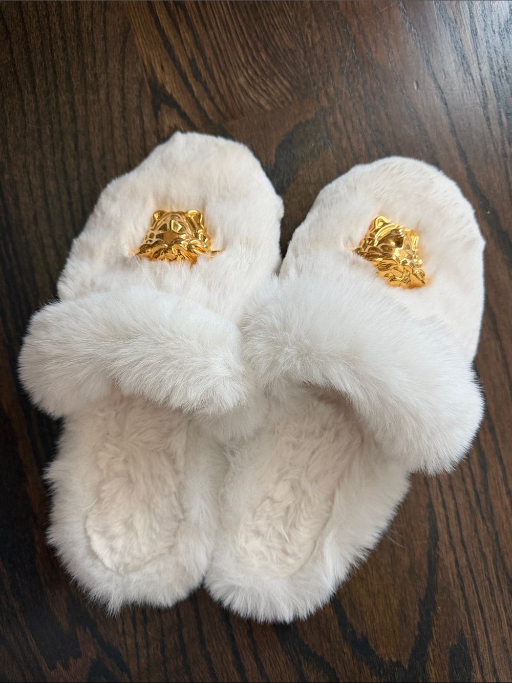 Versace Luxurious White Faux Fur Slip-On Slippers with Gold Emblem